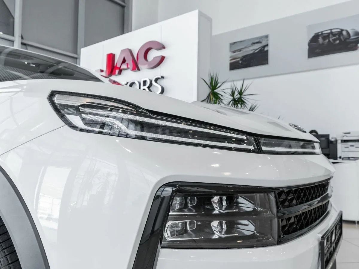 JAC JS6