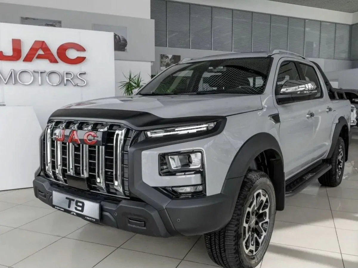 JAC T9