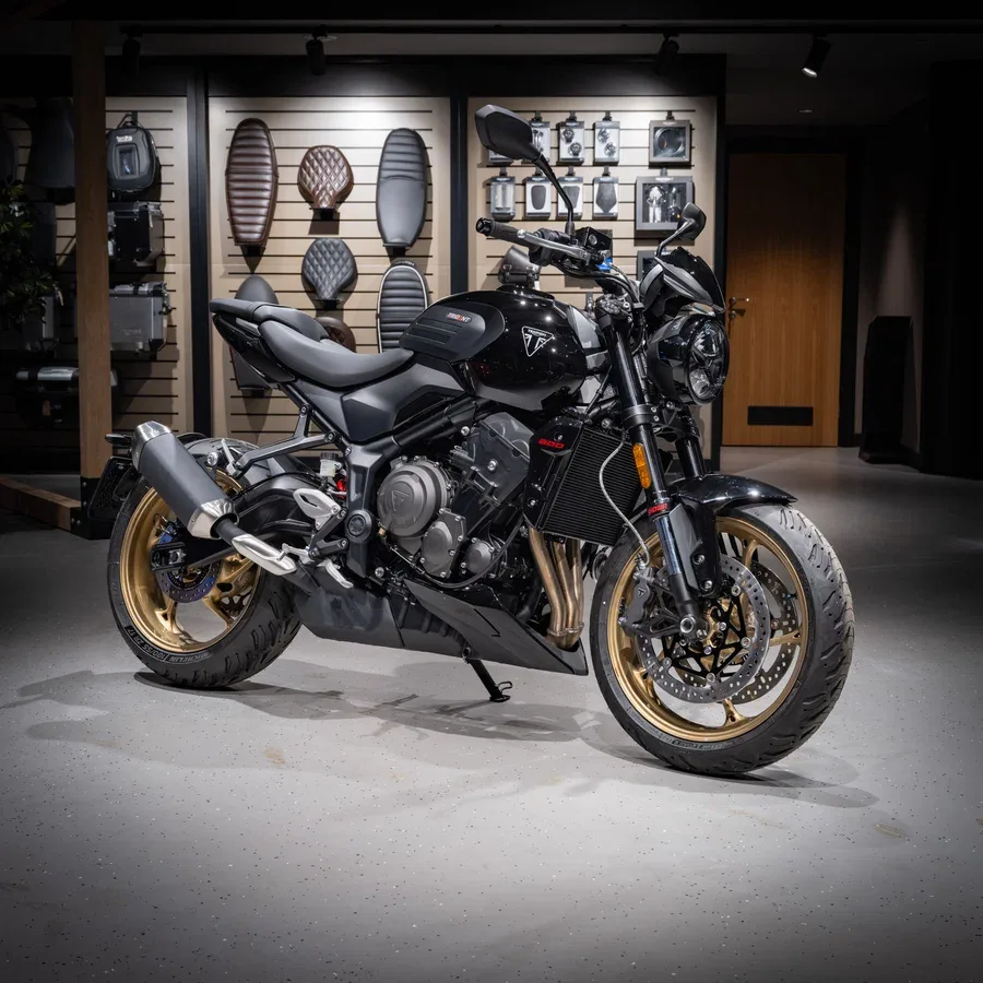 Triumph Trident 800