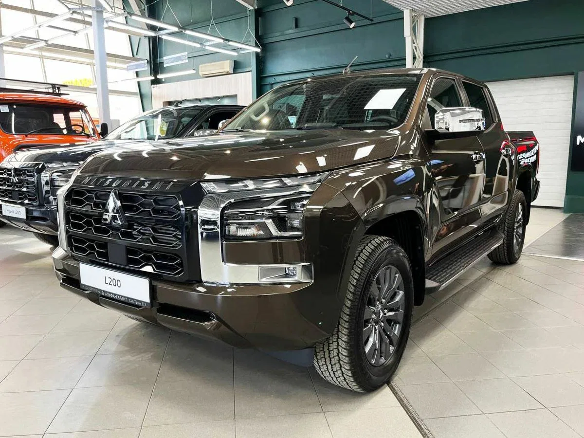 Mitsubishi L200 VI