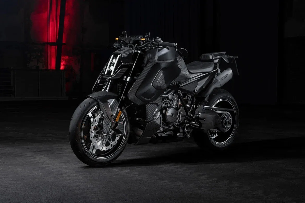KTM AG 1390 Super Duke R