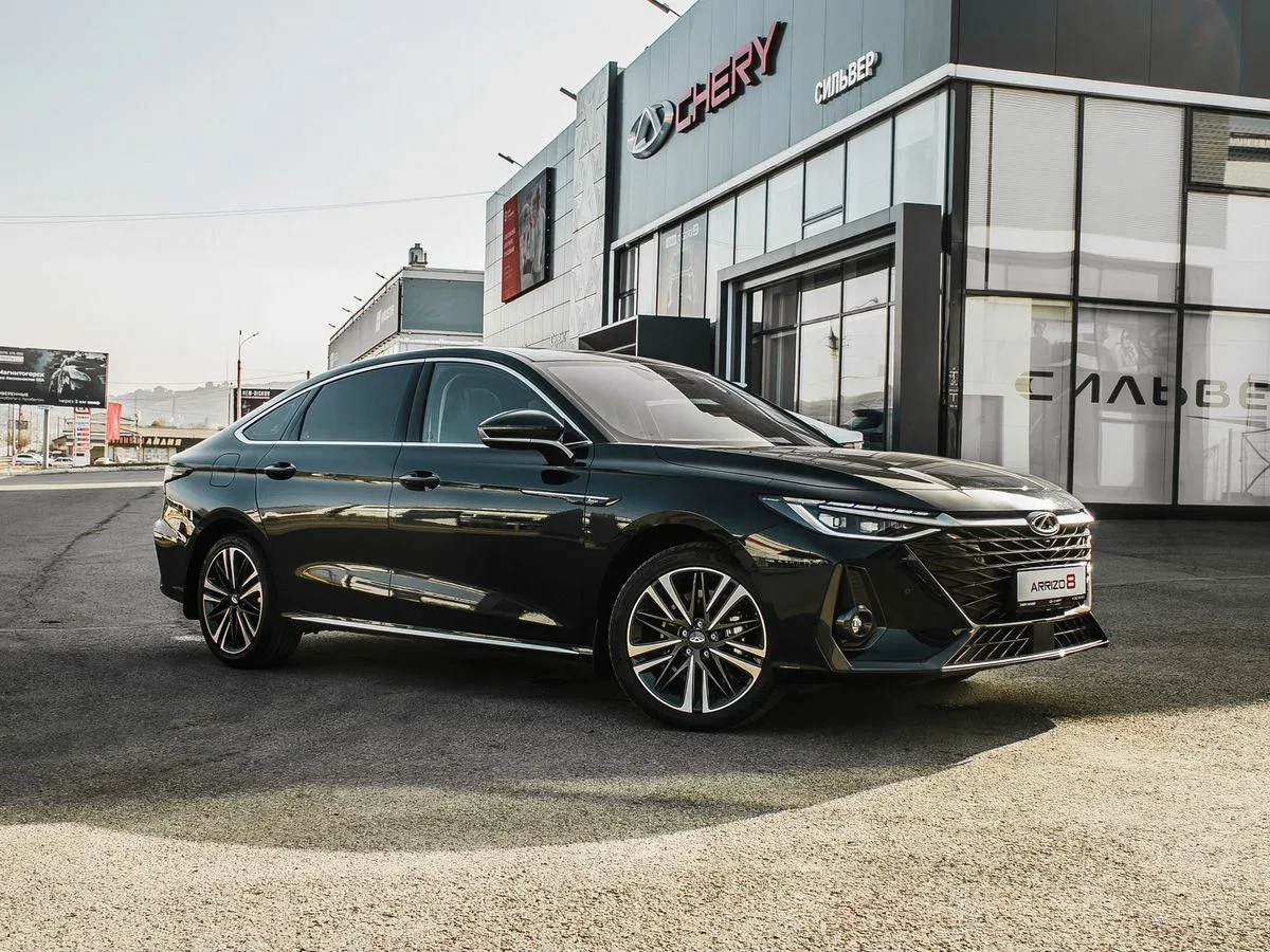 Chery Arrizo 8