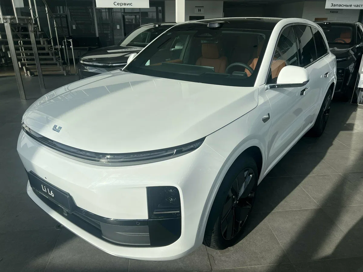 Li Auto (Lixiang) L6