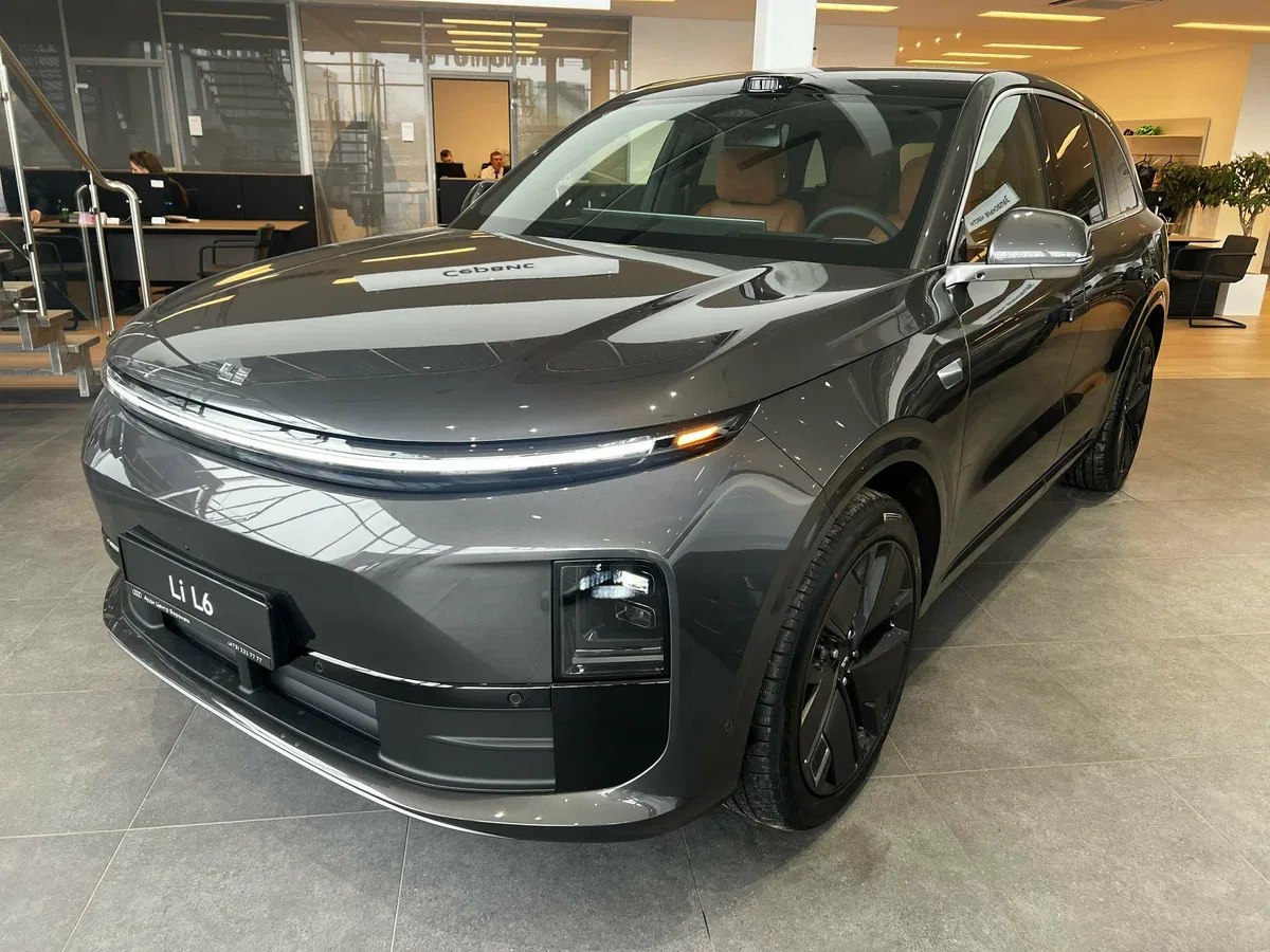 Li Auto (Lixiang) L6