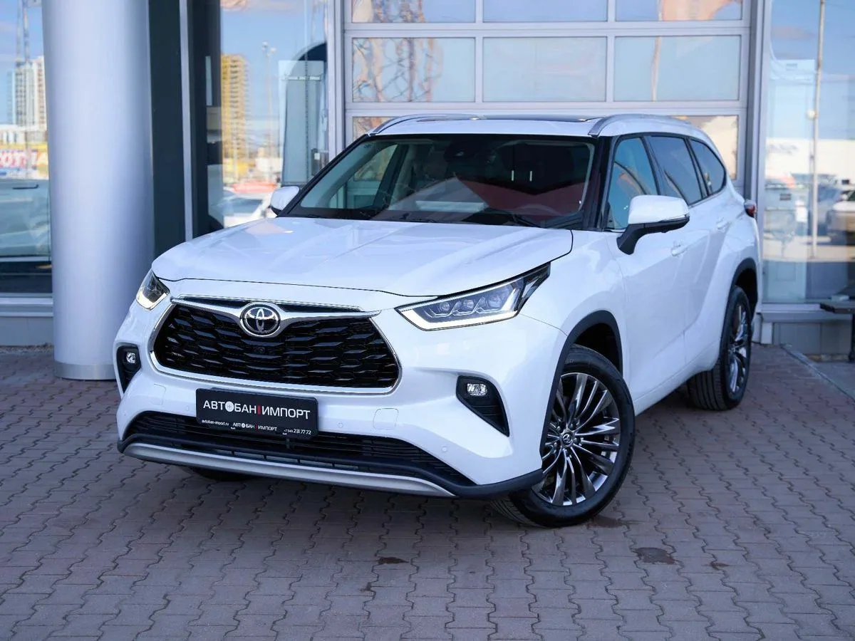 Toyota Highlander IV (U70)