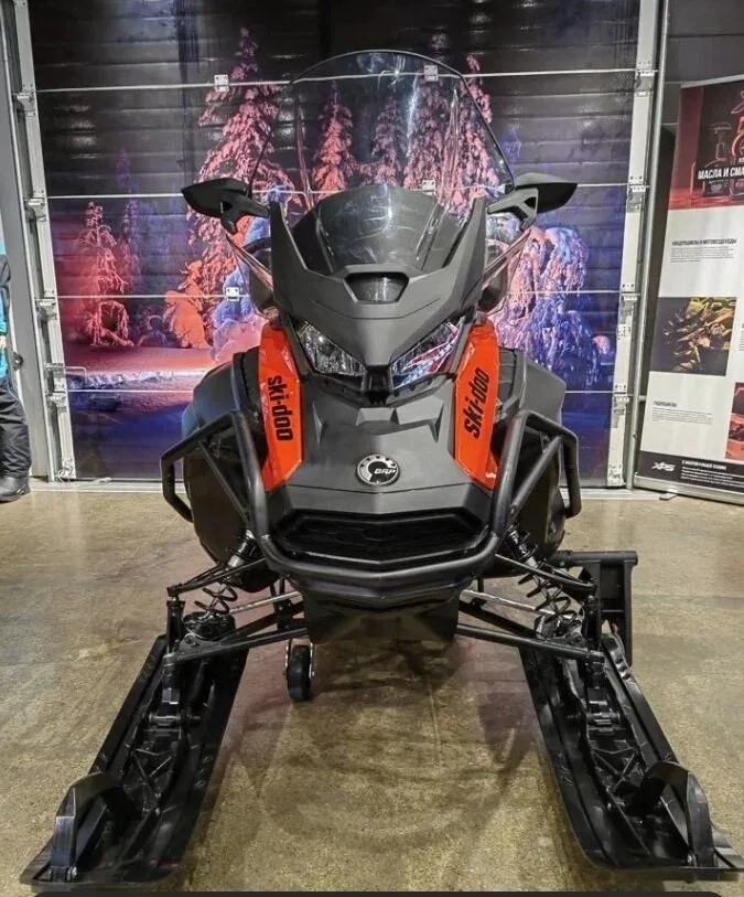 BRP Ski-Doo Expedition 900