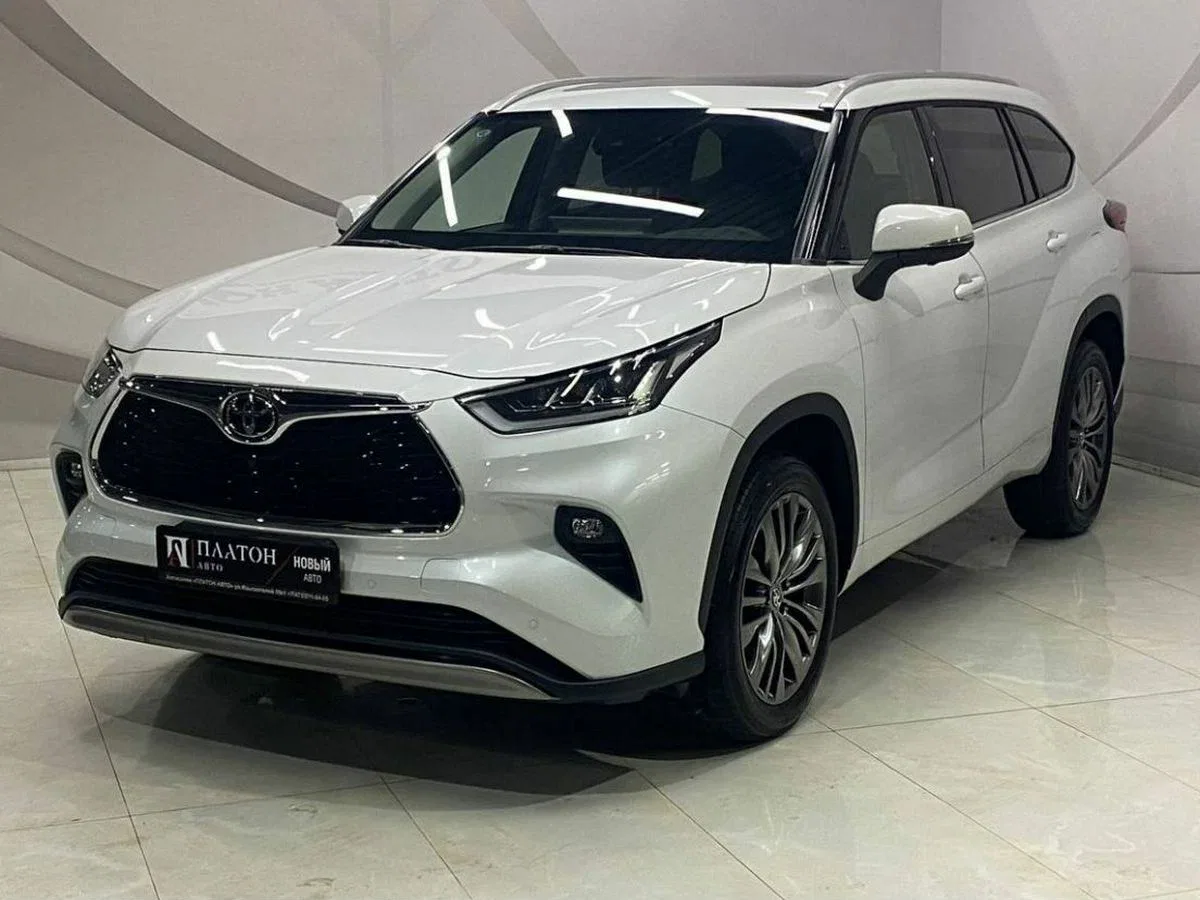 Toyota Highlander IV (U70)
