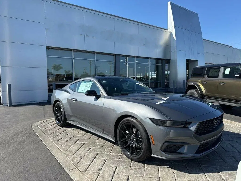 Ford Mustang VII