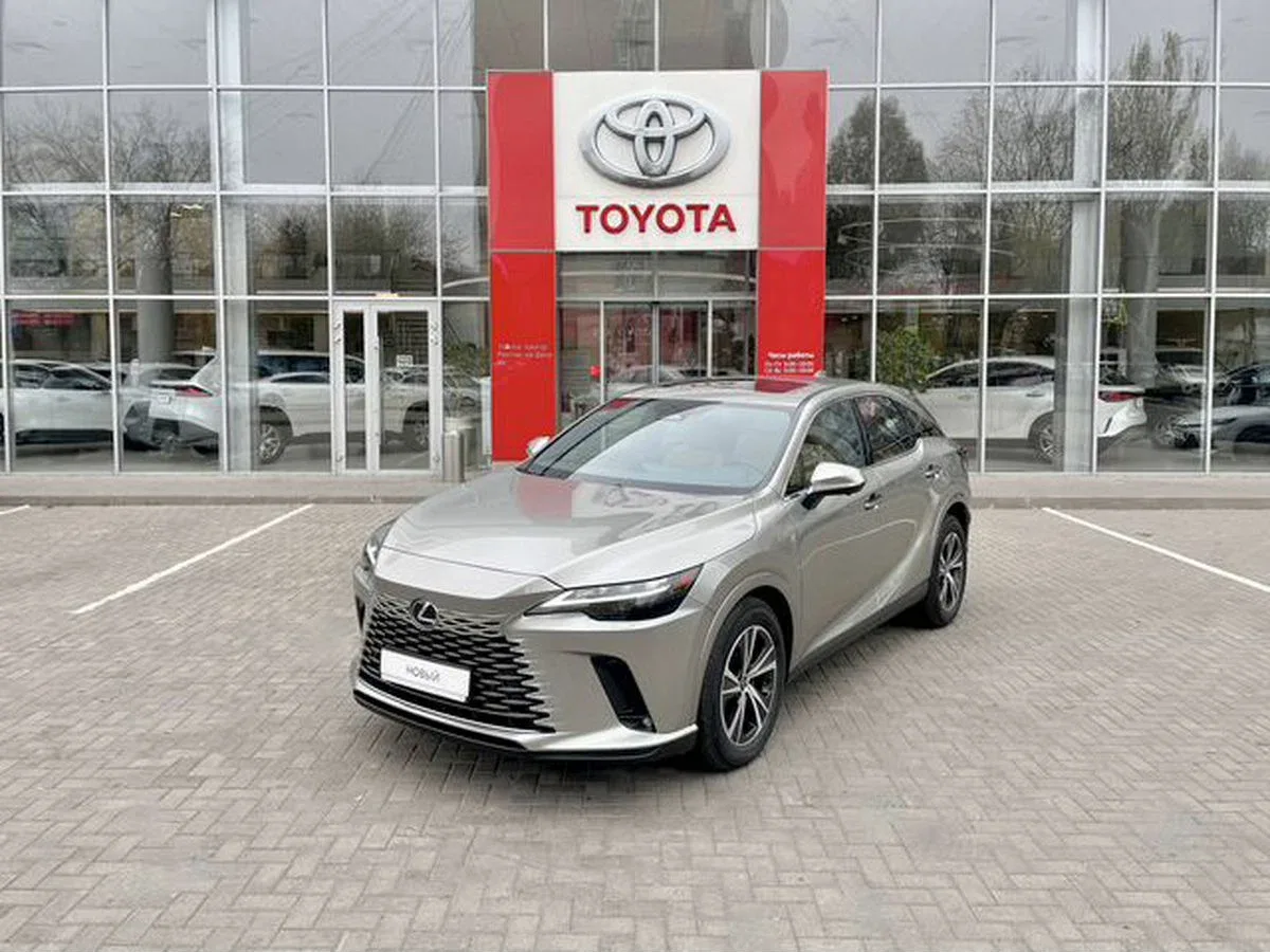 Lexus RX V