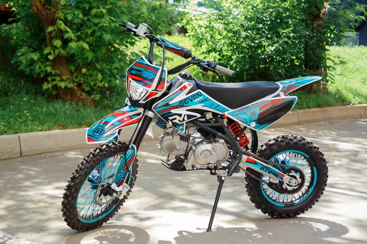Regulmoto Seven 125E