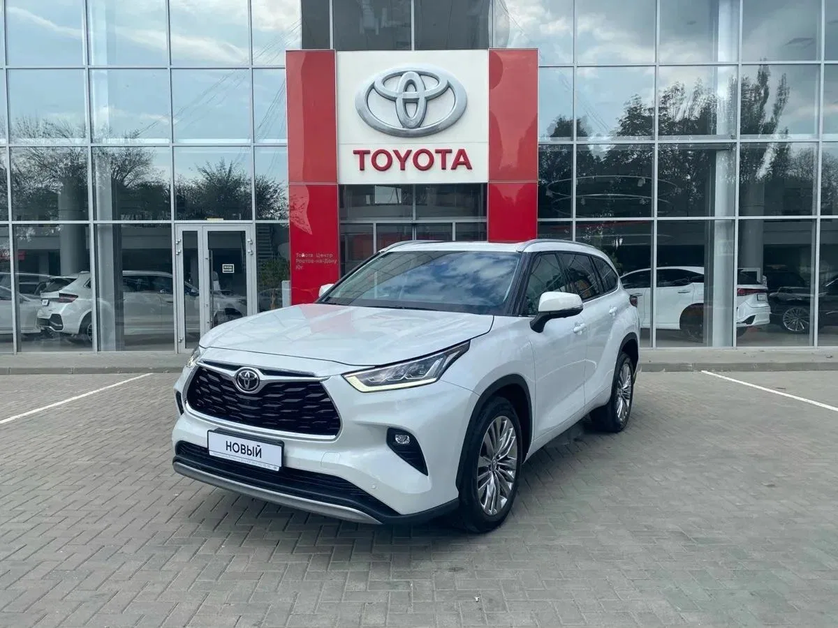 Toyota Highlander IV (U70)