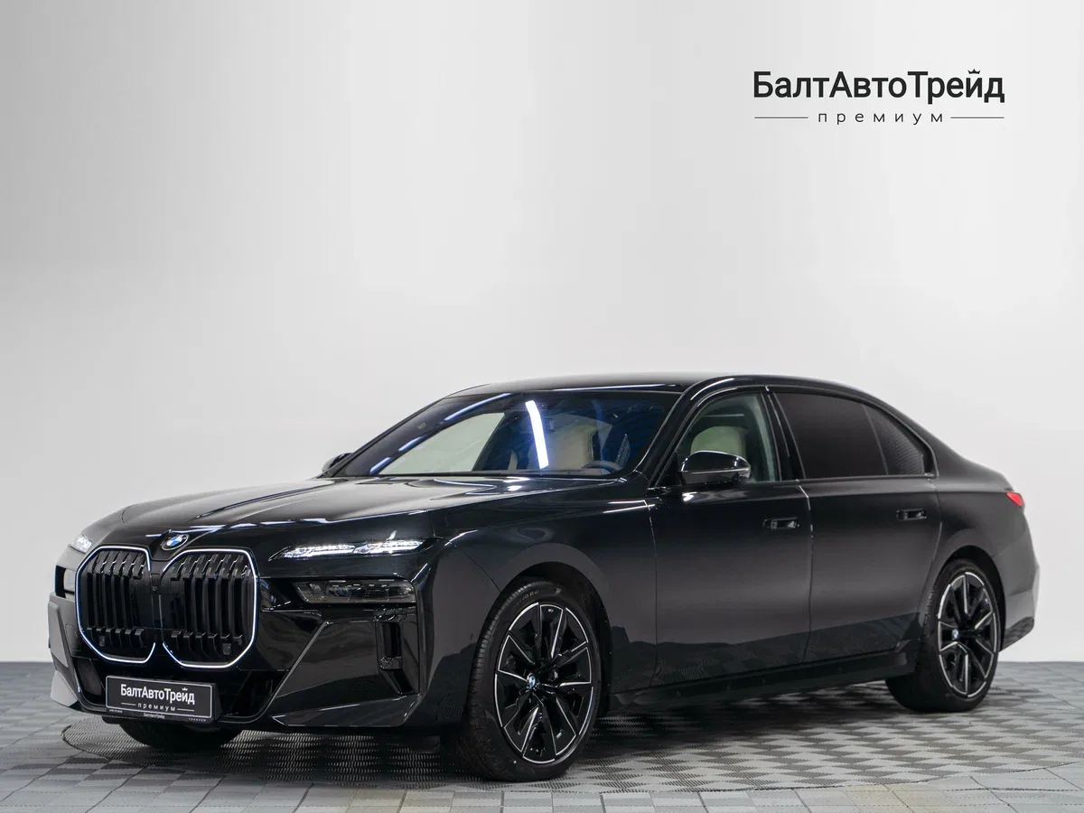 BMW 7 серии VII (G70)