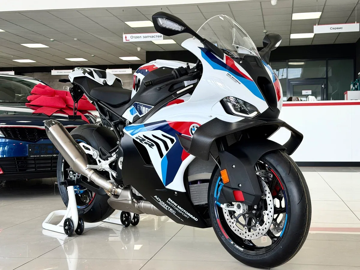 BMW M 1000 RR