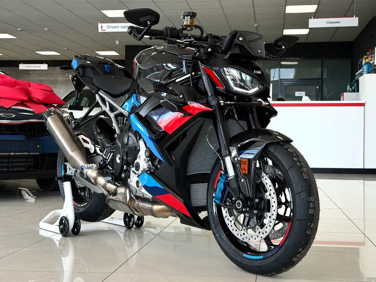 BMW M 1000 R