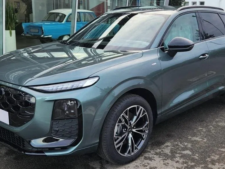Audi Q3 III (FJ)