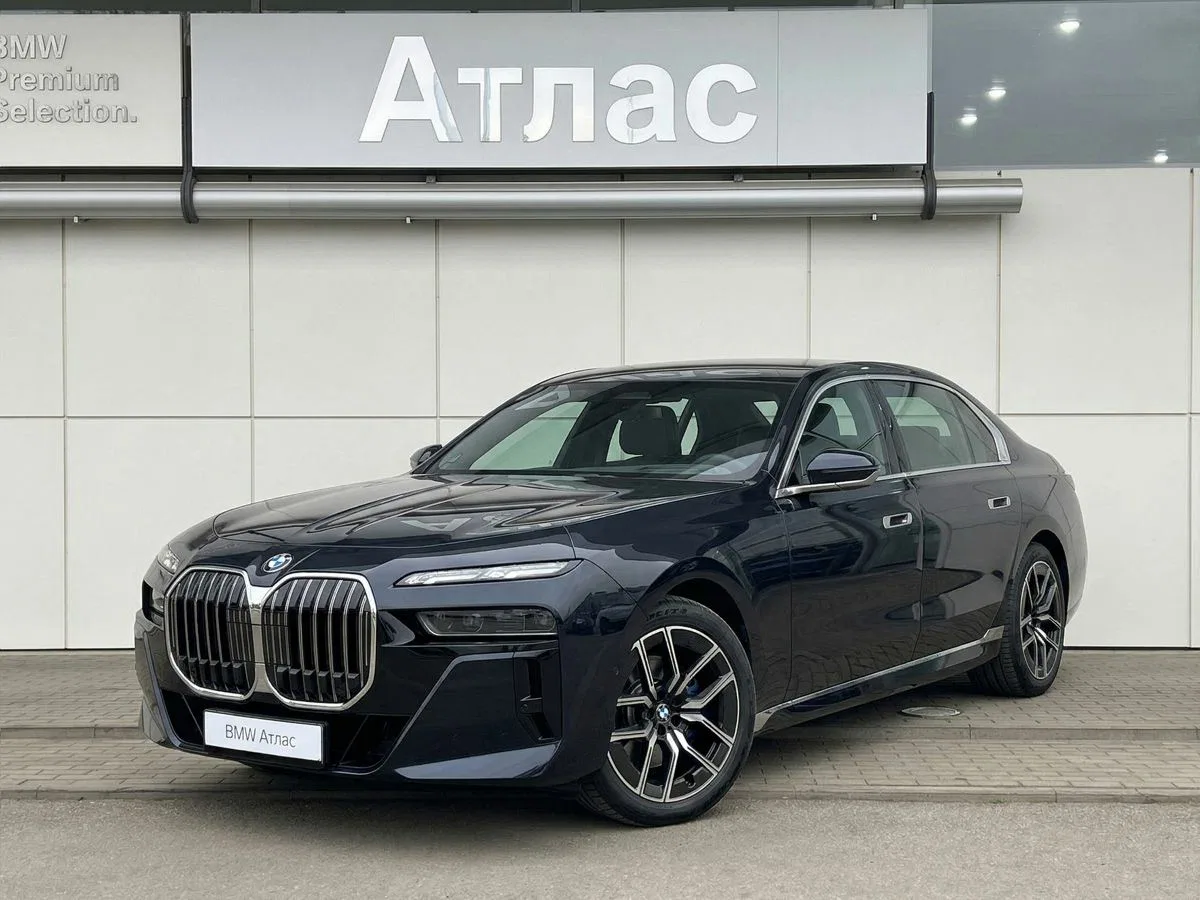 BMW 7 серии VII (G70)
