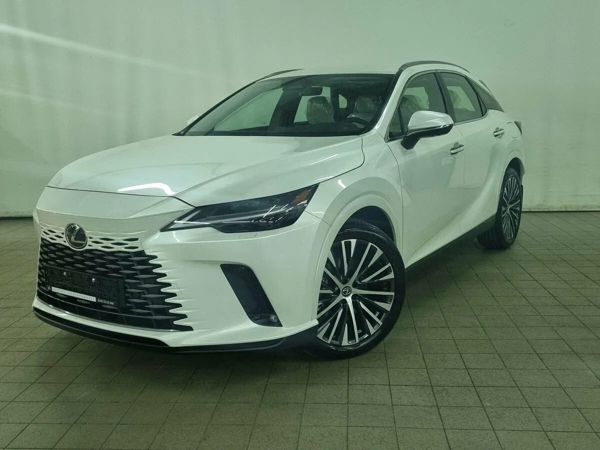 Lexus RX V