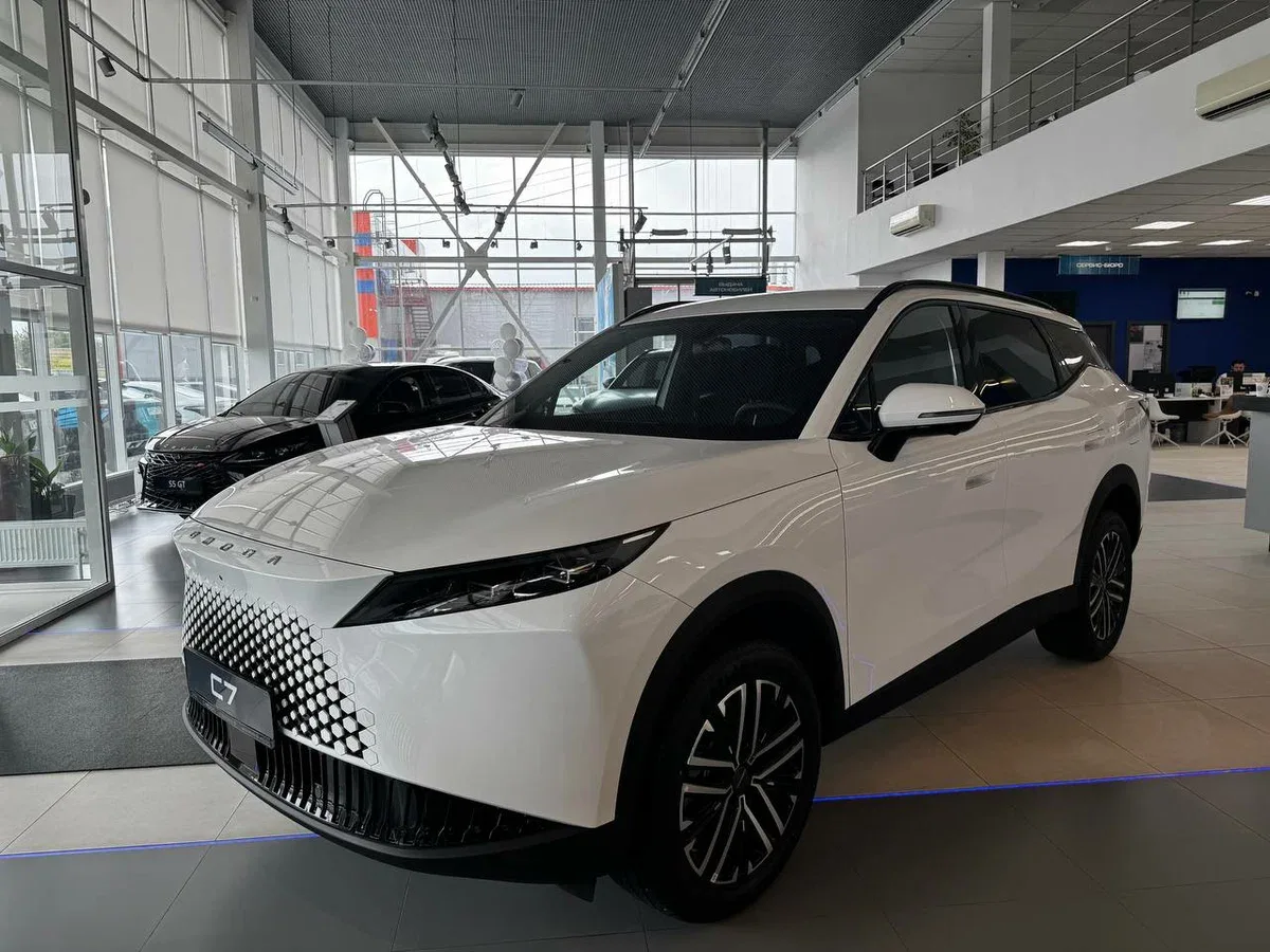 Omoda C7