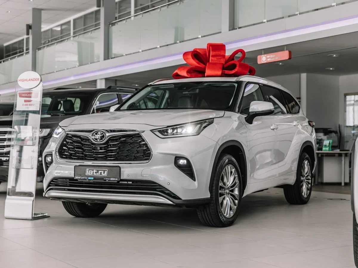 Toyota Highlander IV (XU70)