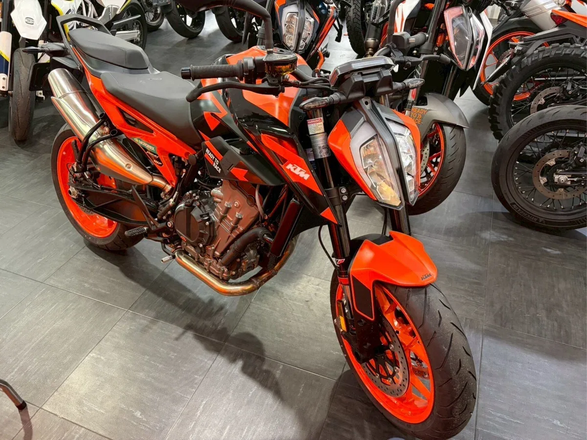 KTM AG 890 Duke GP