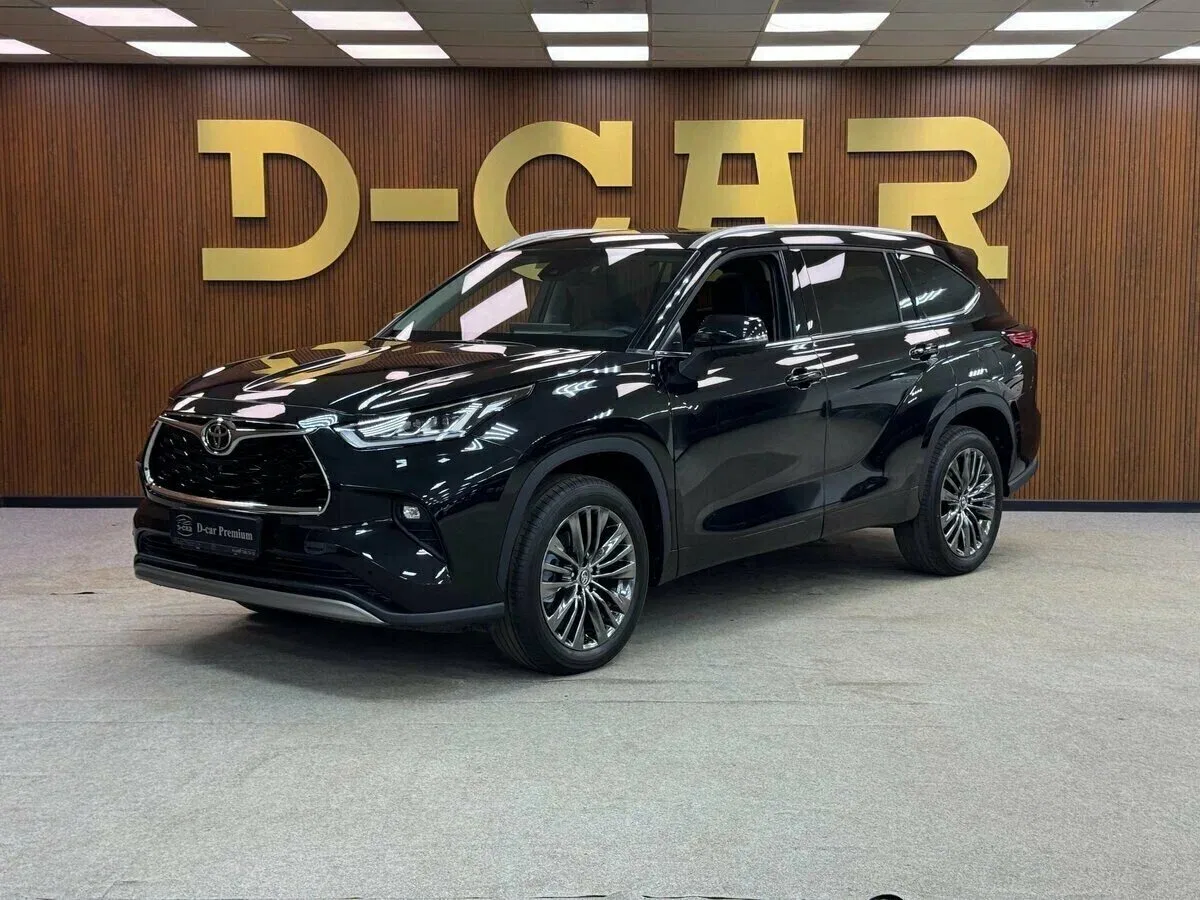 Toyota Highlander IV (U70)