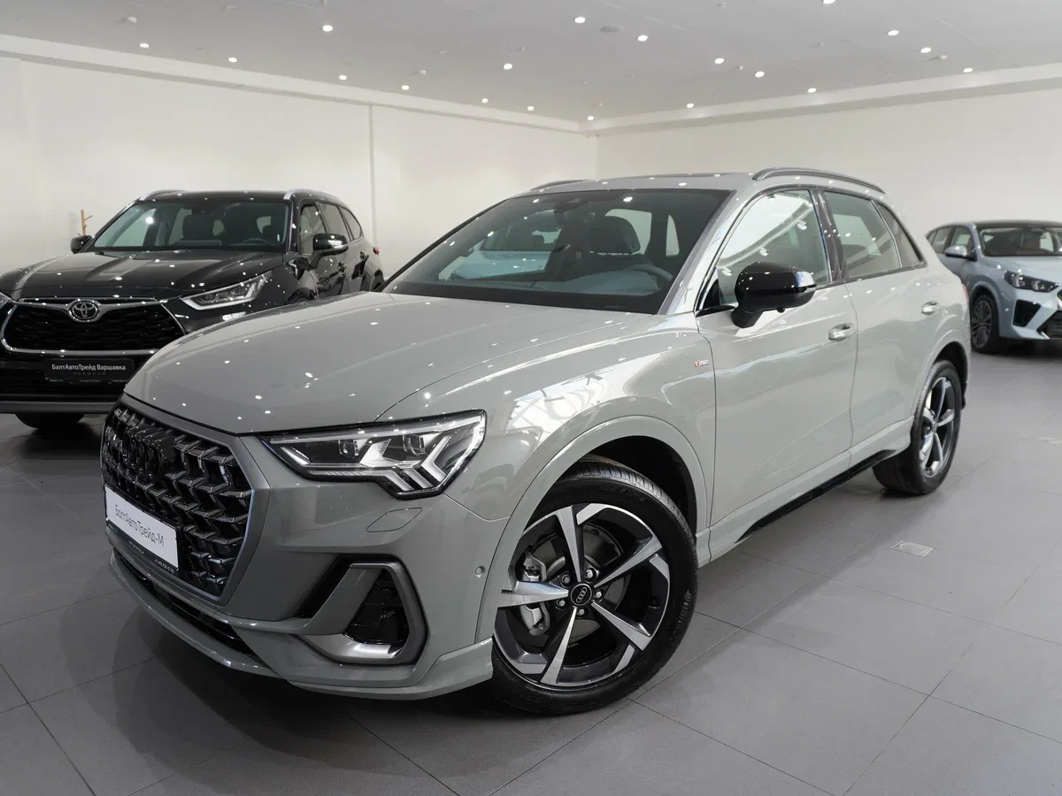 Audi Q3 II (F3)