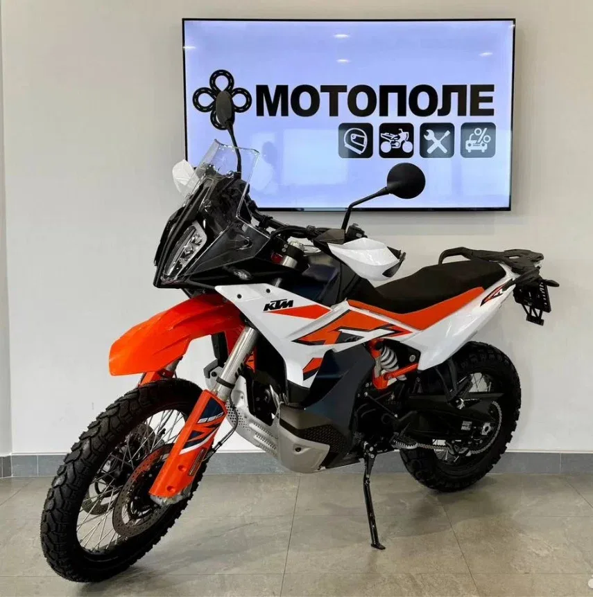 KTM AG 890 Adventure R