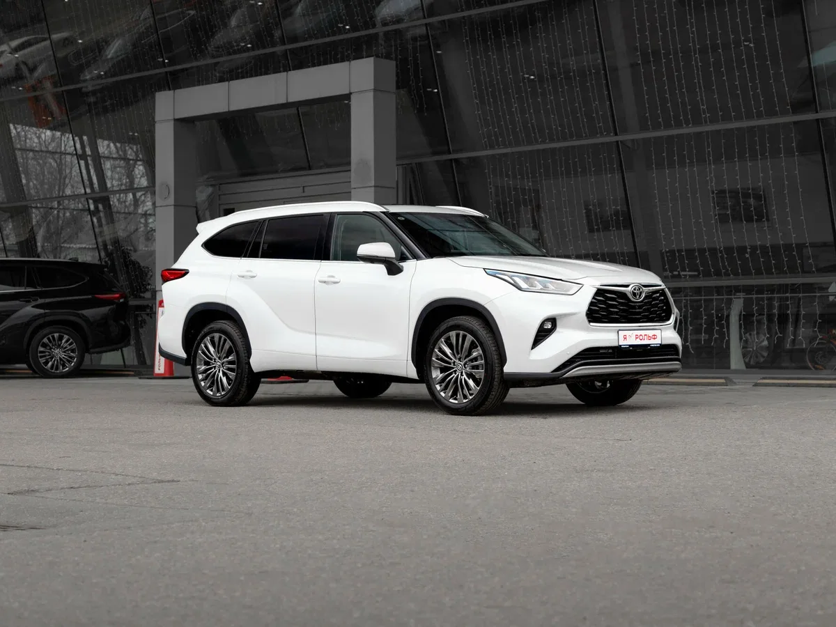 Toyota Highlander IV (U70)