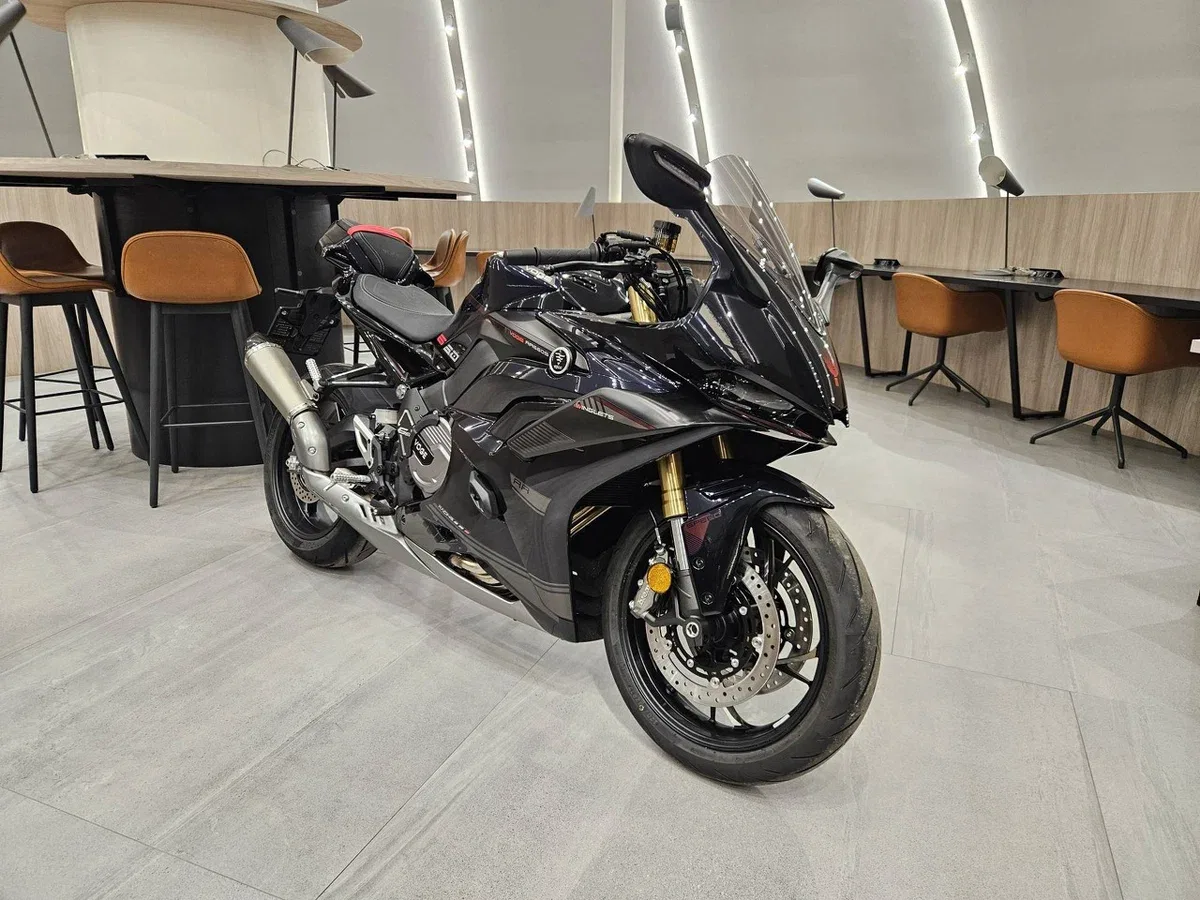 Voge RR660S