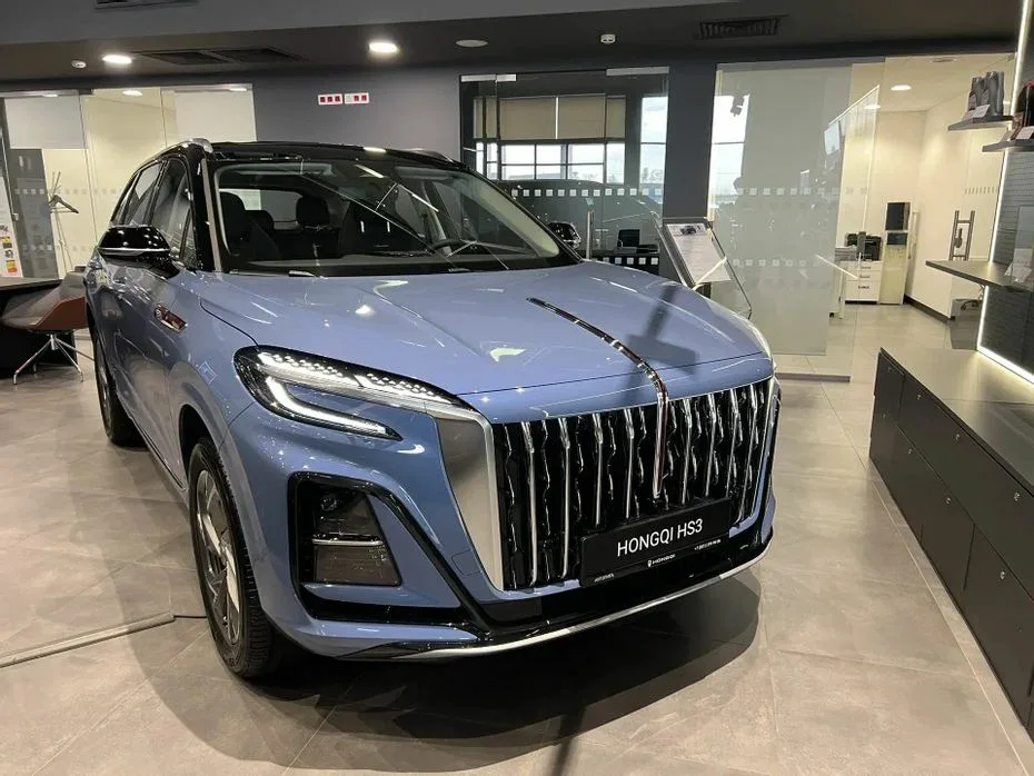 Hongqi HS3