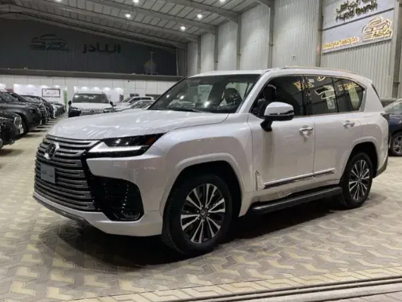 Lexus LX IV