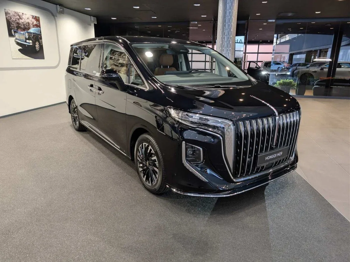 Hongqi HQ9