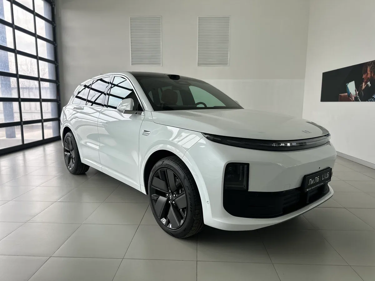 Li Auto (Lixiang) L6