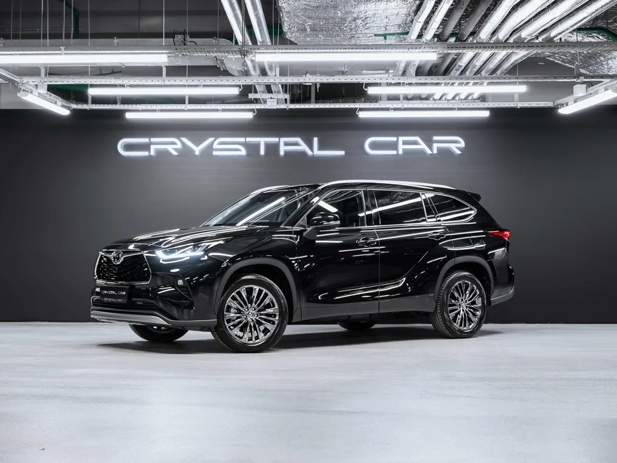 Toyota Highlander IV (U70)