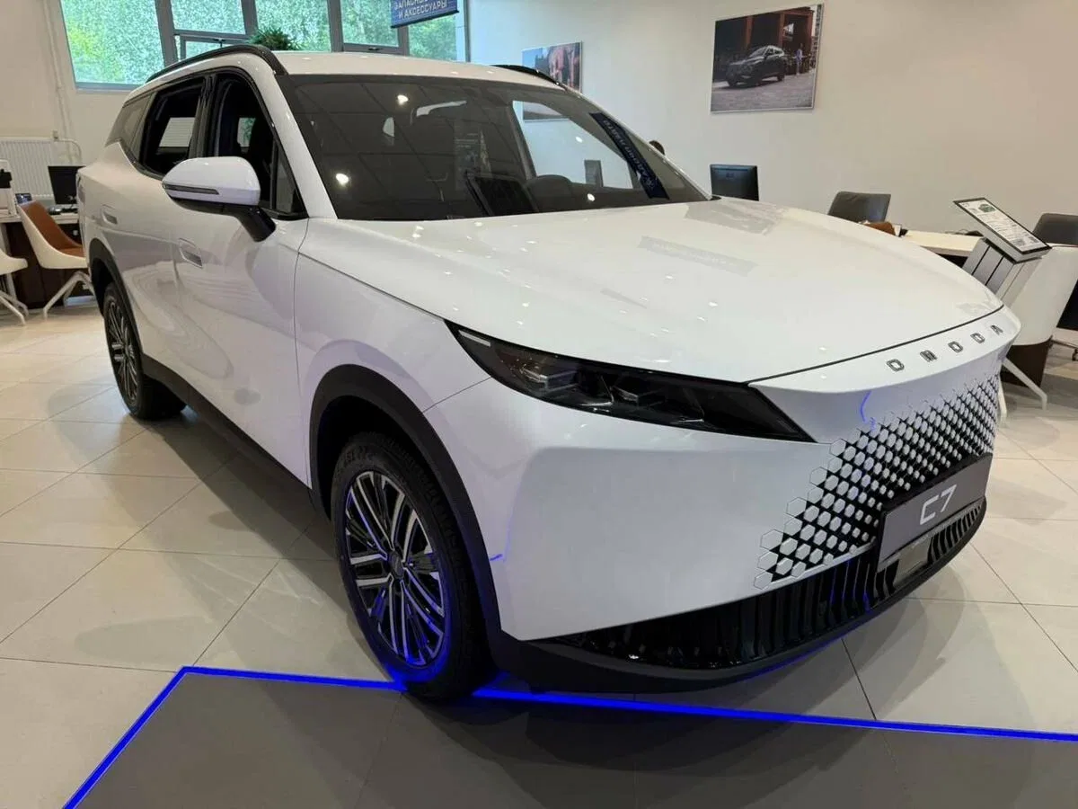 Omoda C7