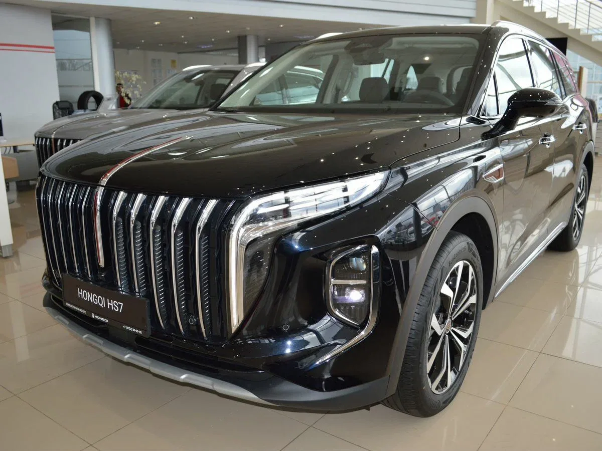 Hongqi HS7 II