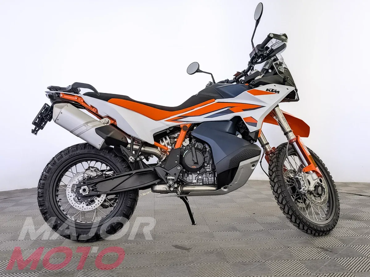 KTM AG 890 Adventure R