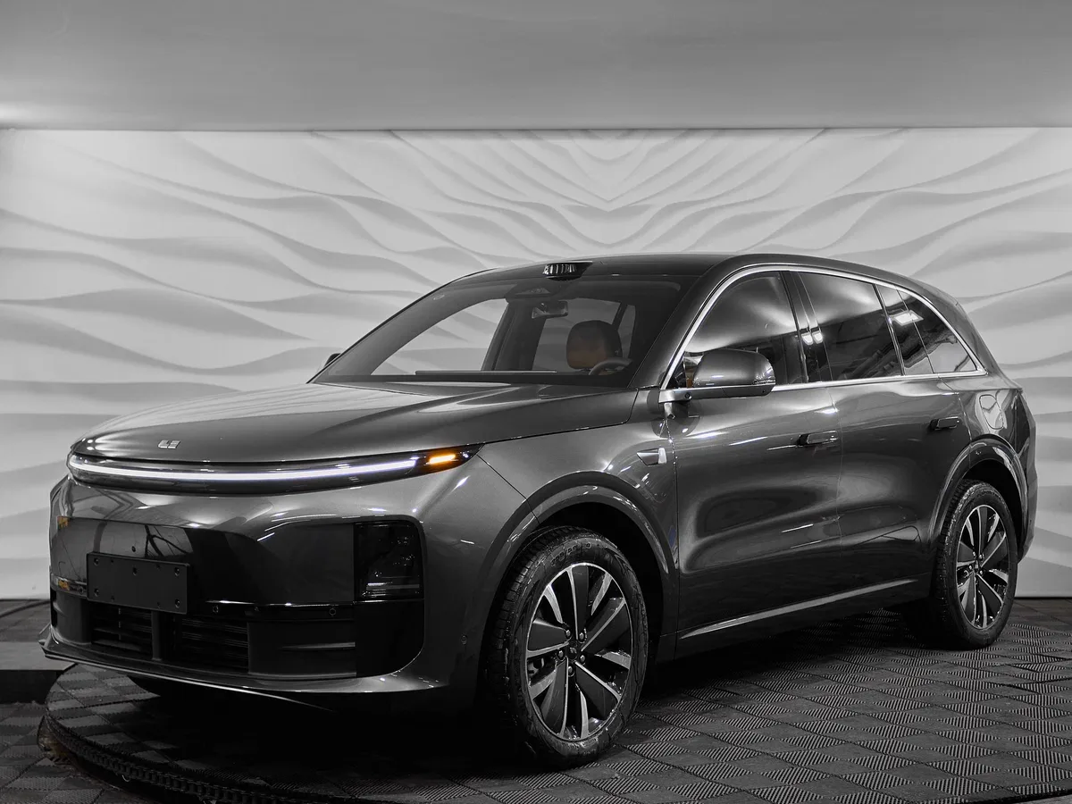 Li Auto (Lixiang) L6