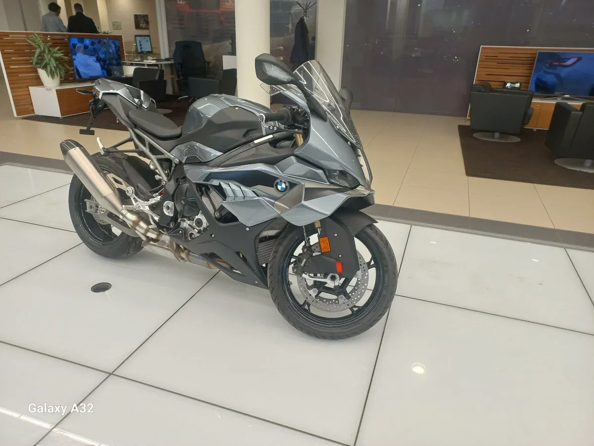 BMW S 1000 RR