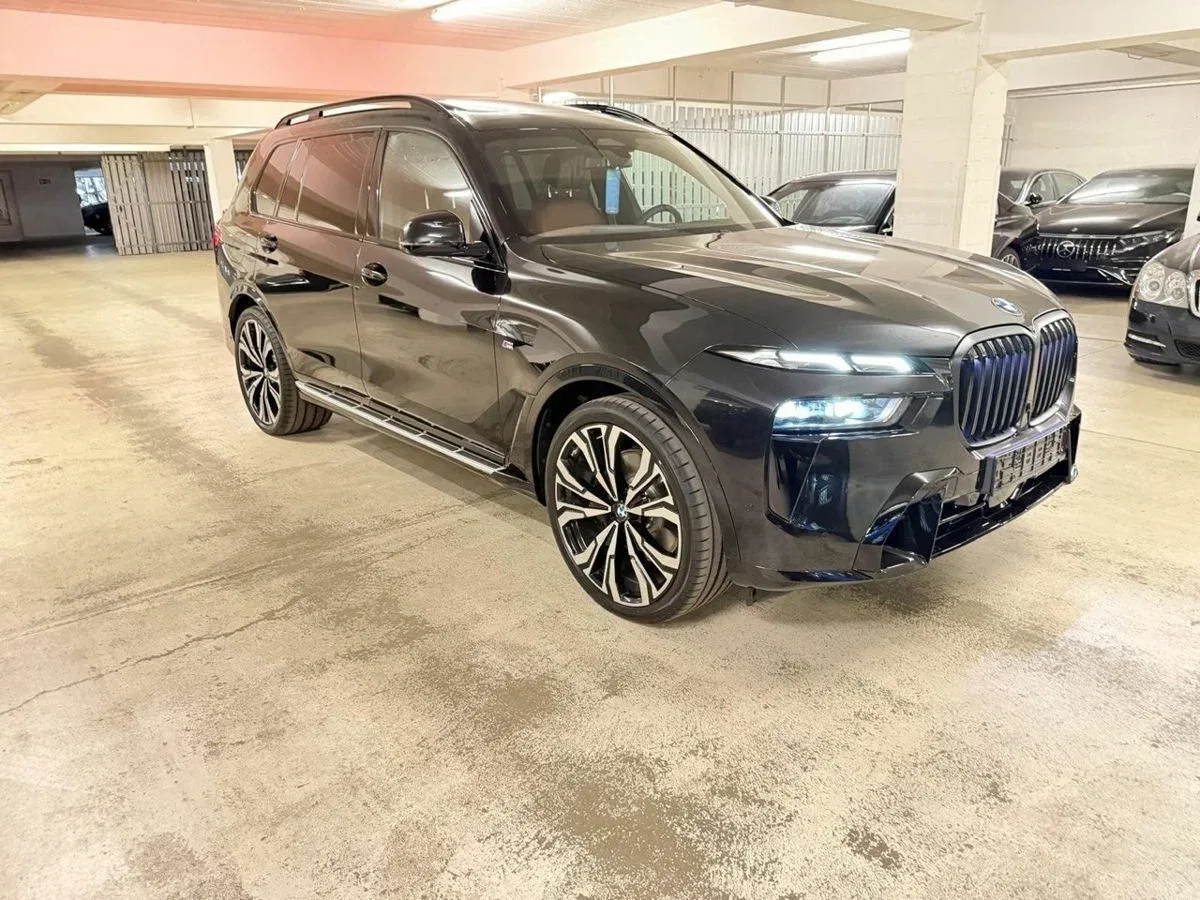 BMW X7 I (G07) Рестайлинг