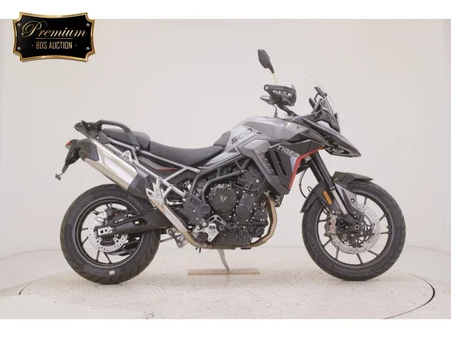 Triumph Tiger 900