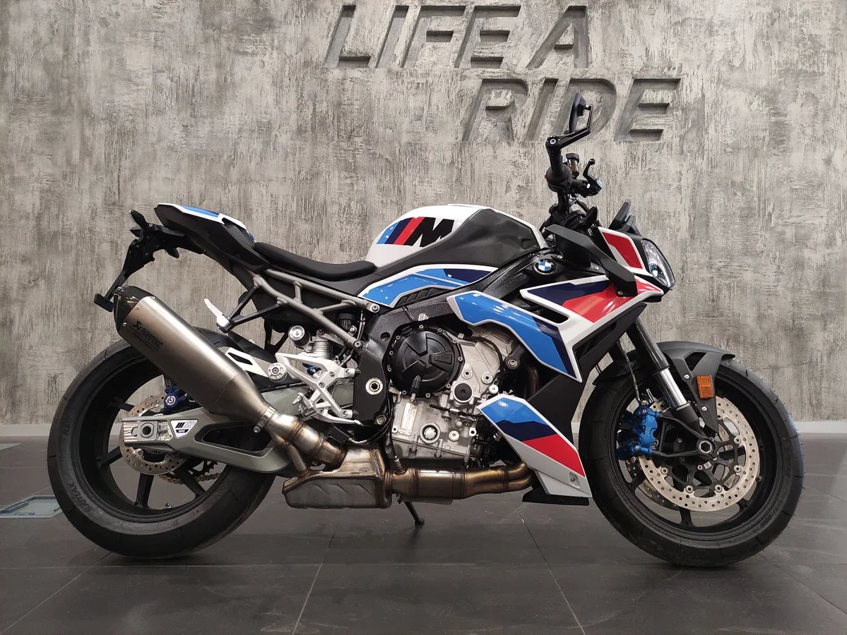 BMW M 1000 R