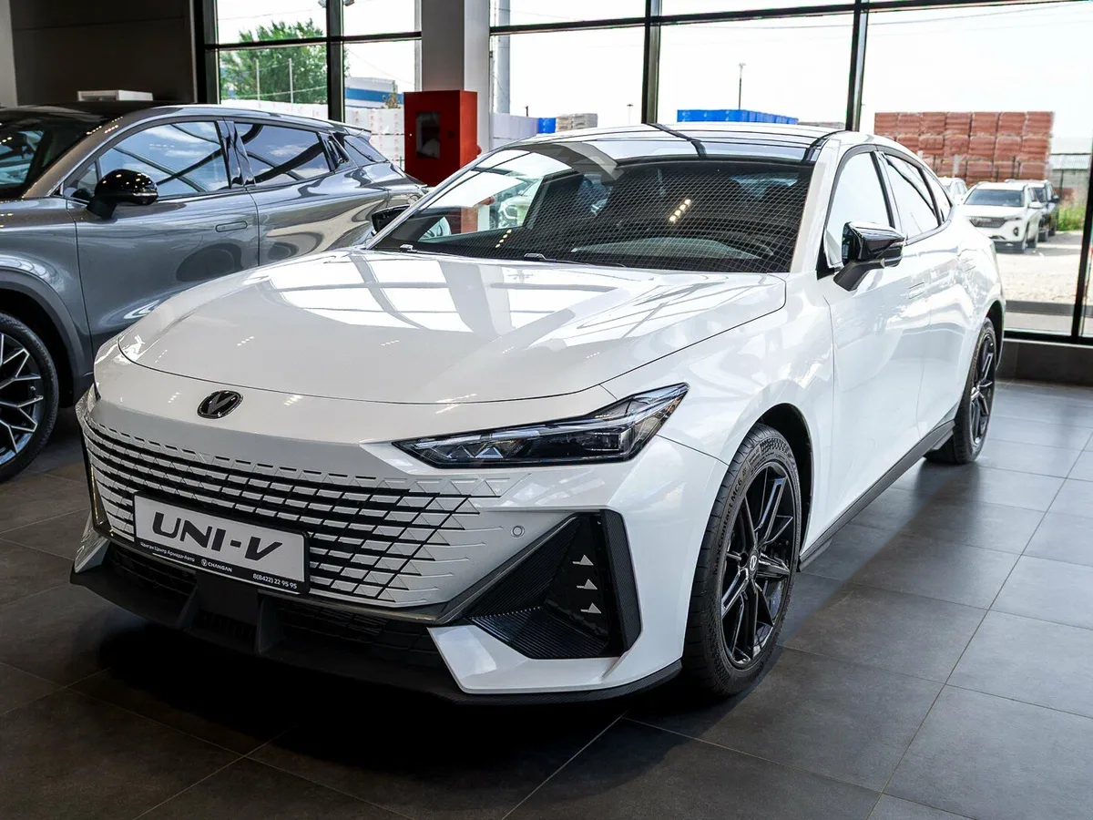 Changan UNI-V I