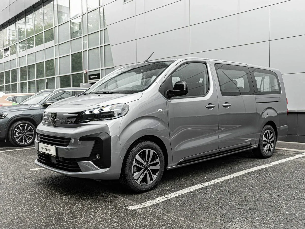 Peugeot Traveller I Рестайлинг