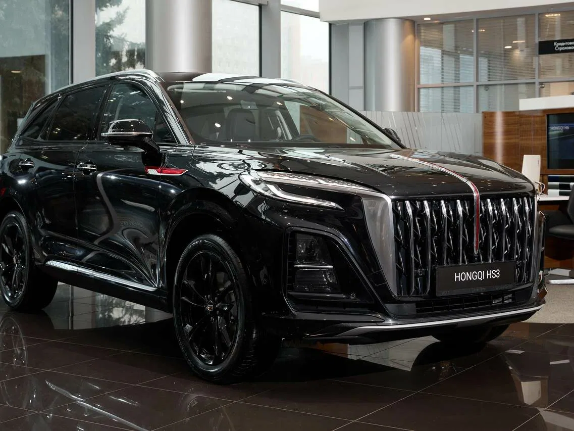 Hongqi HS3