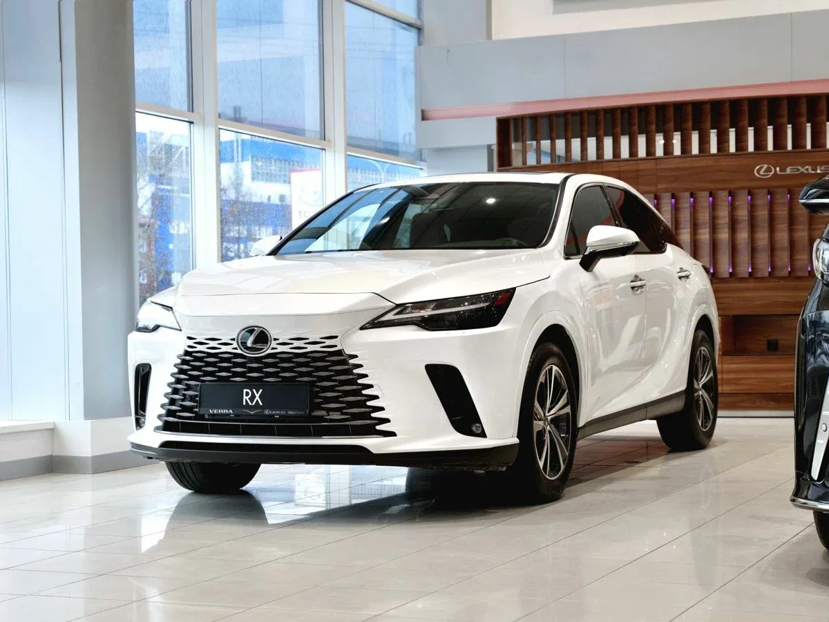 Lexus RX V