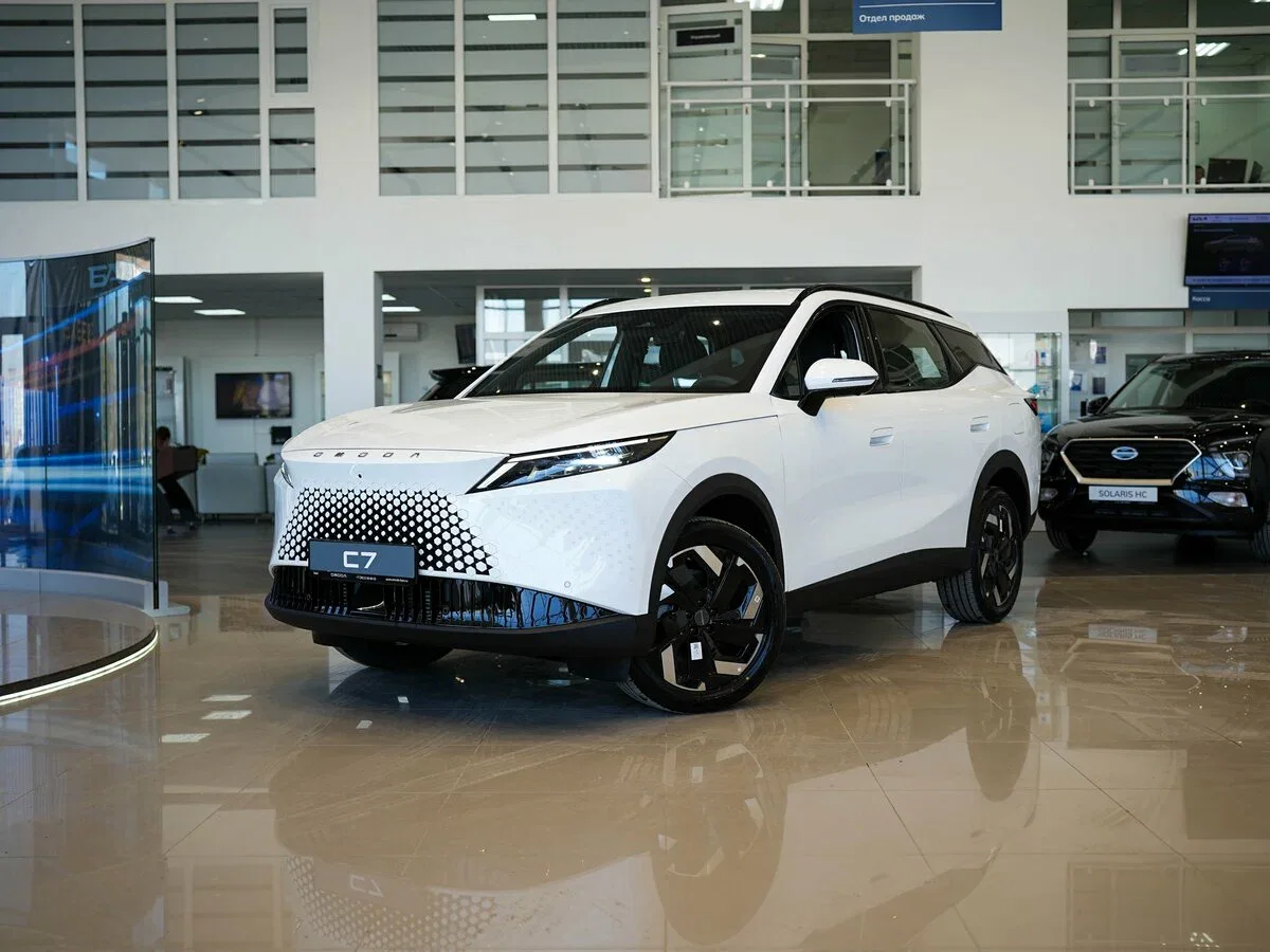 Omoda C7