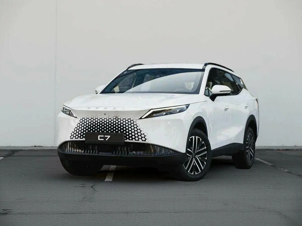 Omoda C7