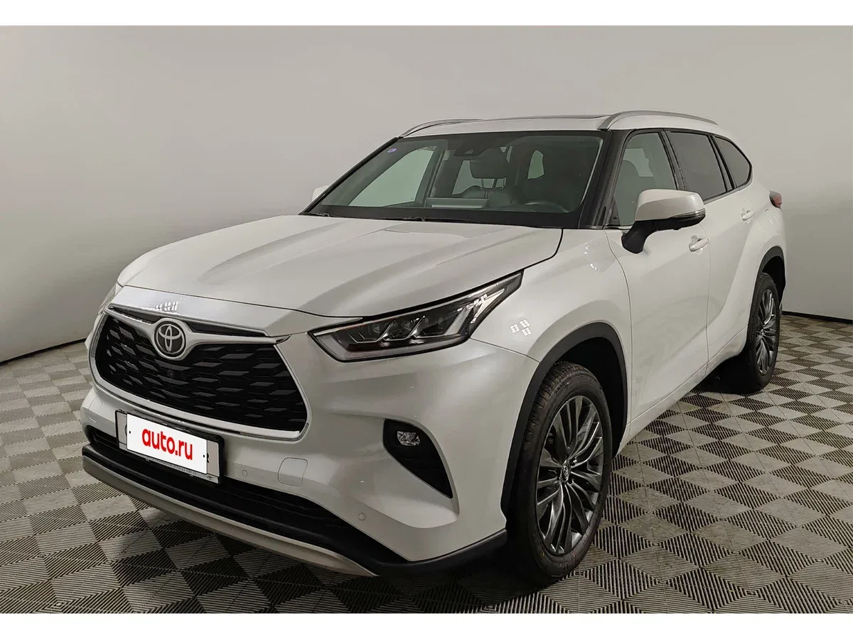 Toyota Highlander IV (U70)