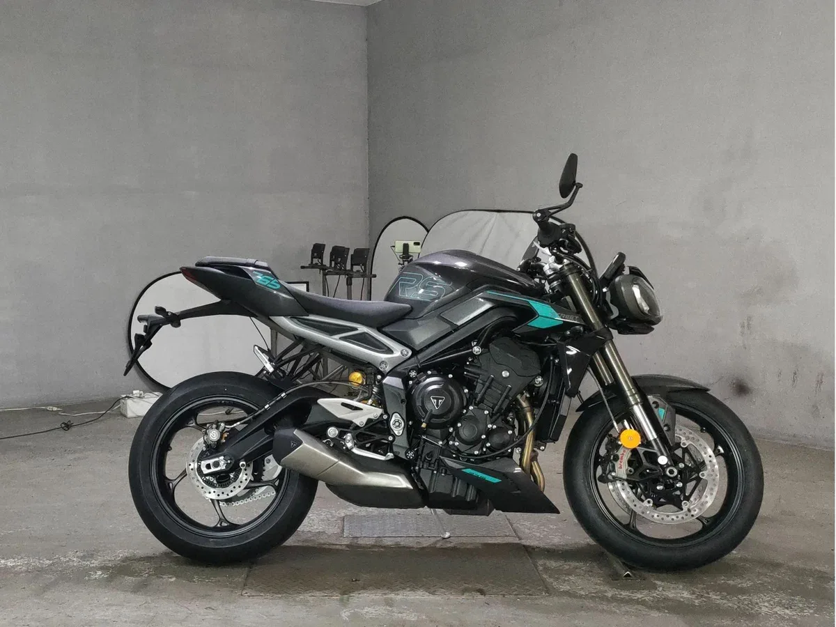 Triumph Street Triple